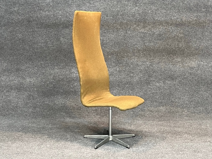 Danish Modern High Back Swivel Oxford chair by Arne Jacobsen for Fritz Hansen