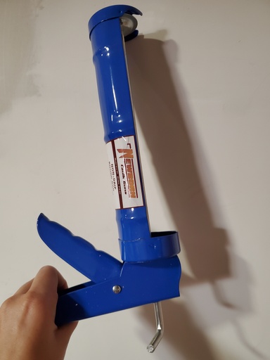 Caulking gun