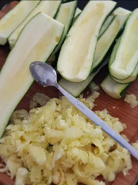 Zucchini Auflauf (traditionnel & Thermomix)