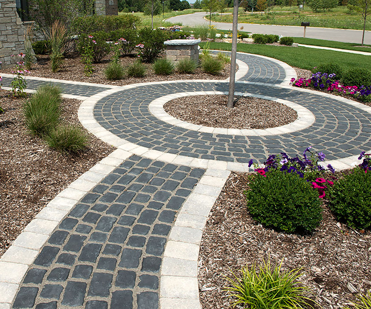 Cobblestone paver for Chesterland walkway
