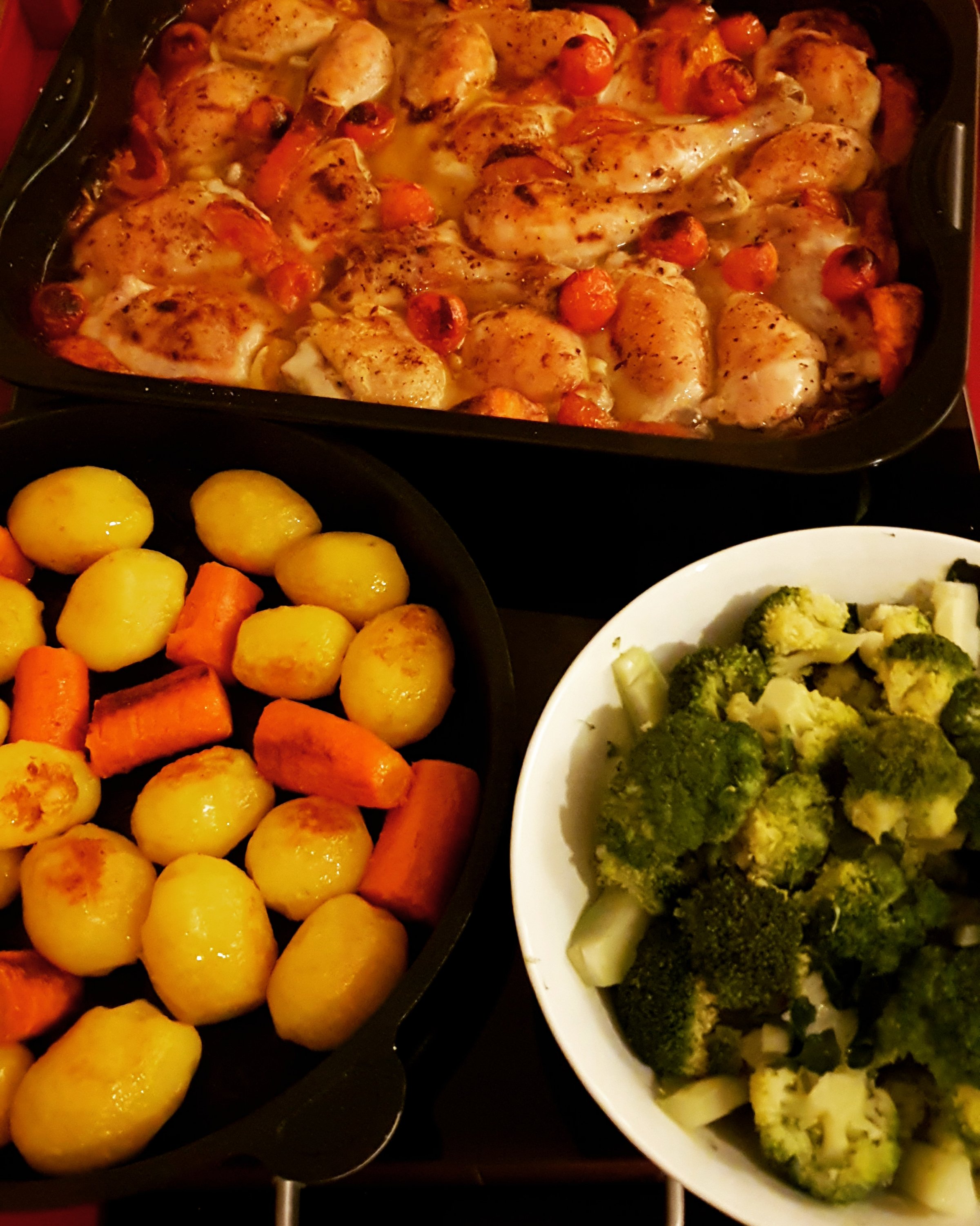 Poulet à la tomate cerise et à l’ail