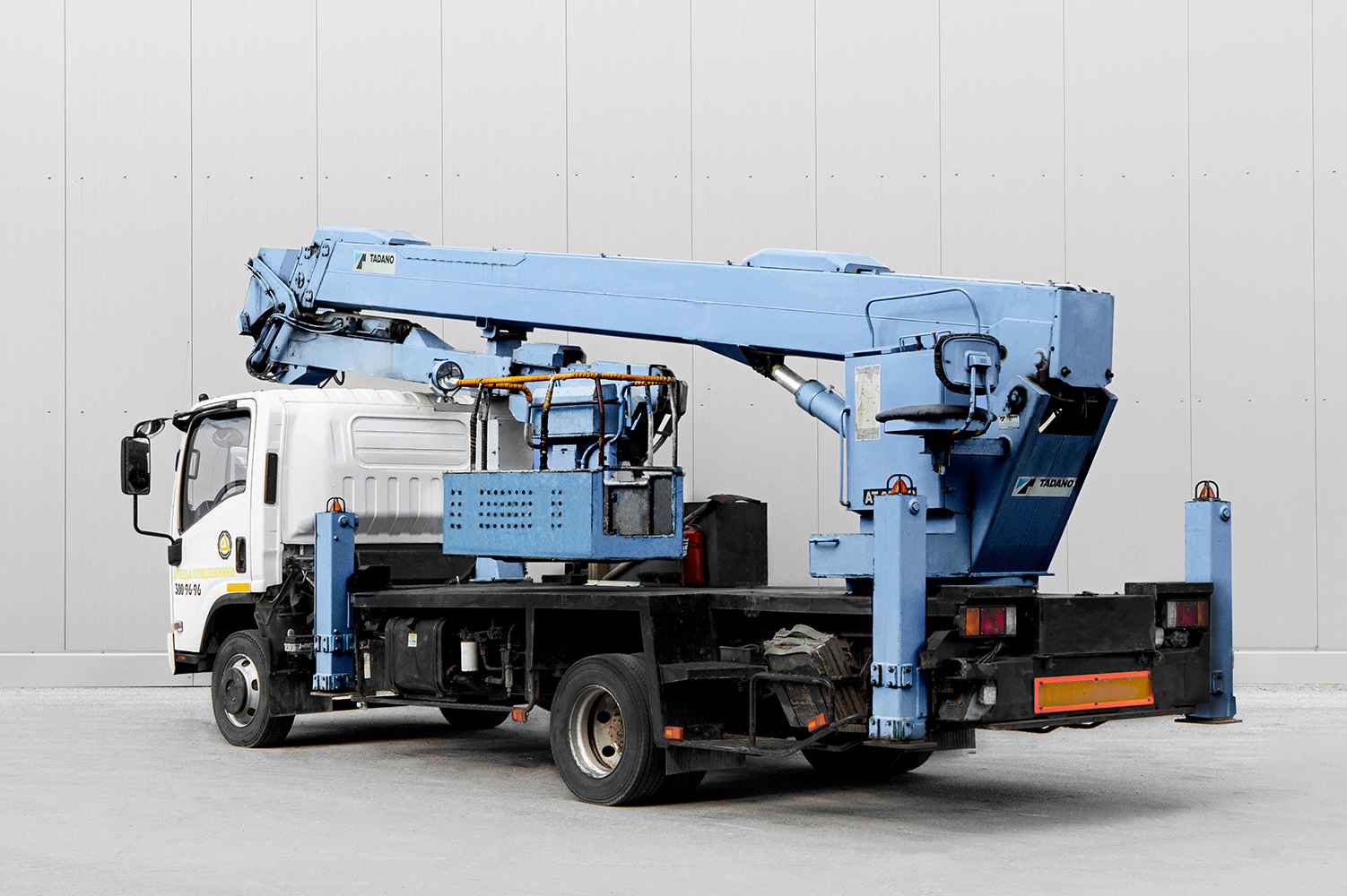 Автовышка АГП 22 м Aichi SK22A на базе Hino