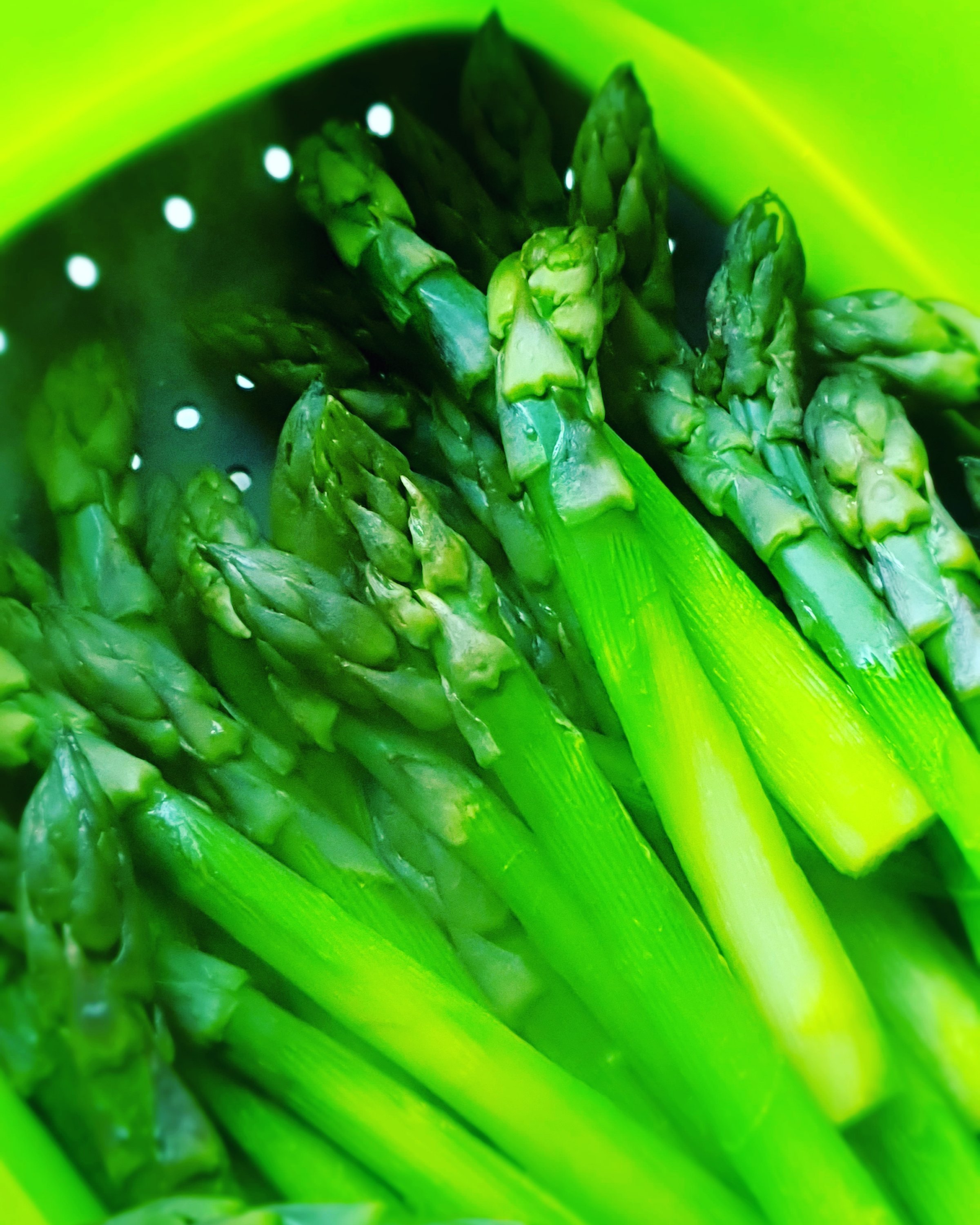 Pariser Salat mit Spargel (traditionelle Methode & Thermomix)