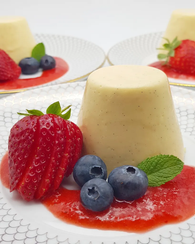 Bayrische Creme mit Beeren (traditionell & Thermomix)