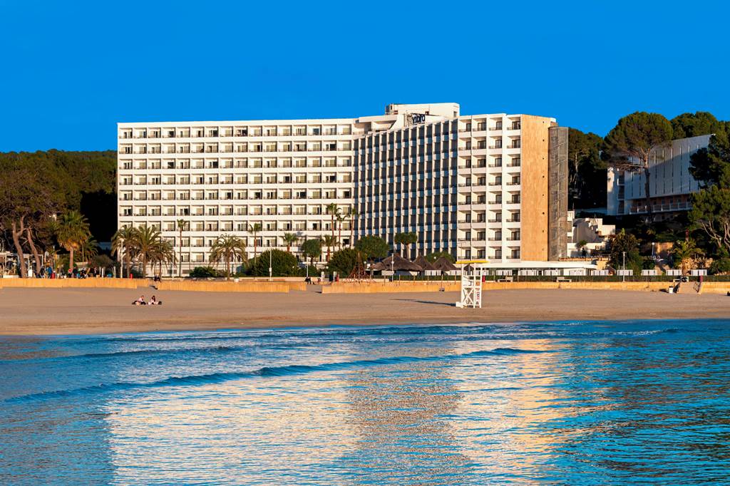 PMI_83699_Hotel_Vibra_Beverly_Playa_0423_11.jpg