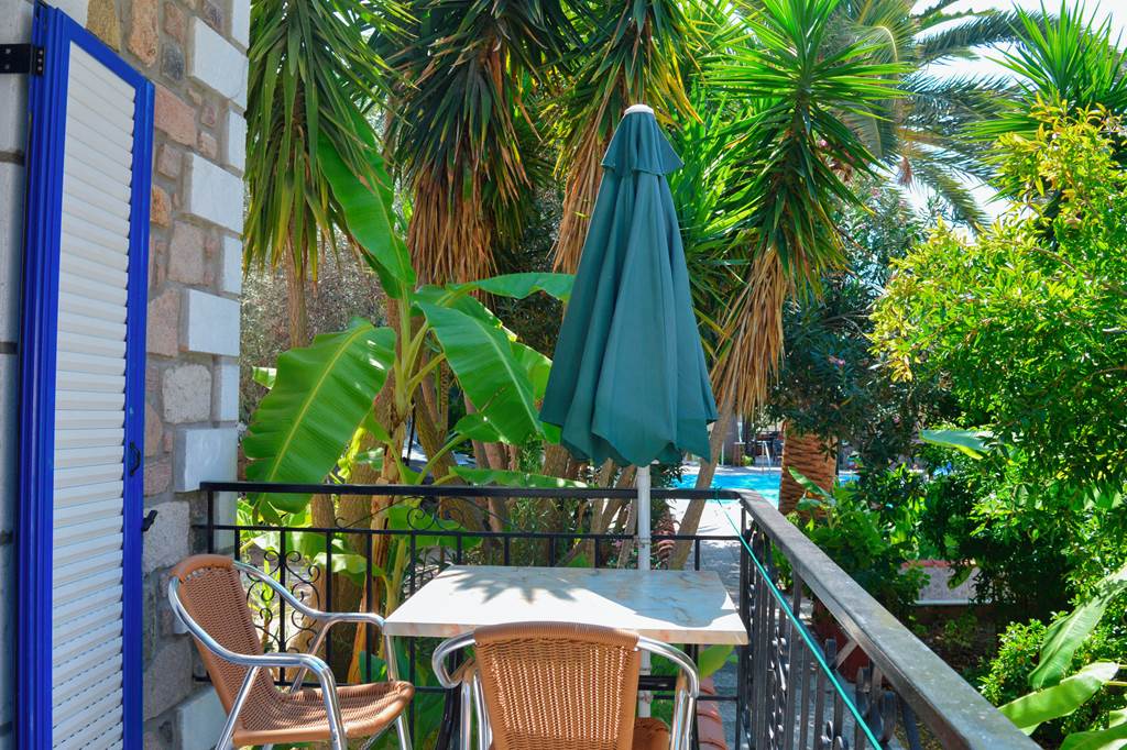 MJT_83176_Anaxos_Gardens_0821_20.jpg