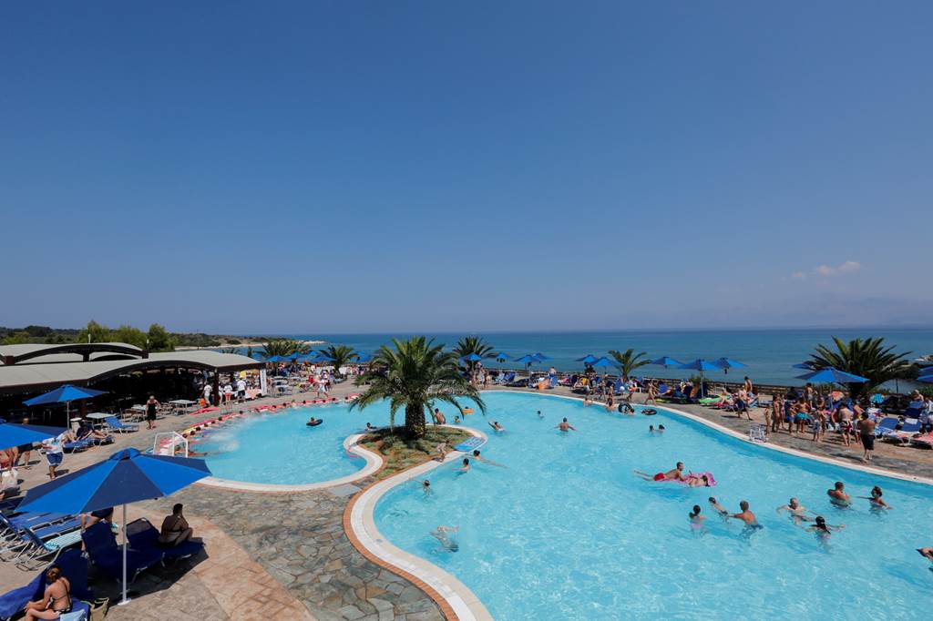 CFU_69624_Mareblue_Beach_1018_16.jpg