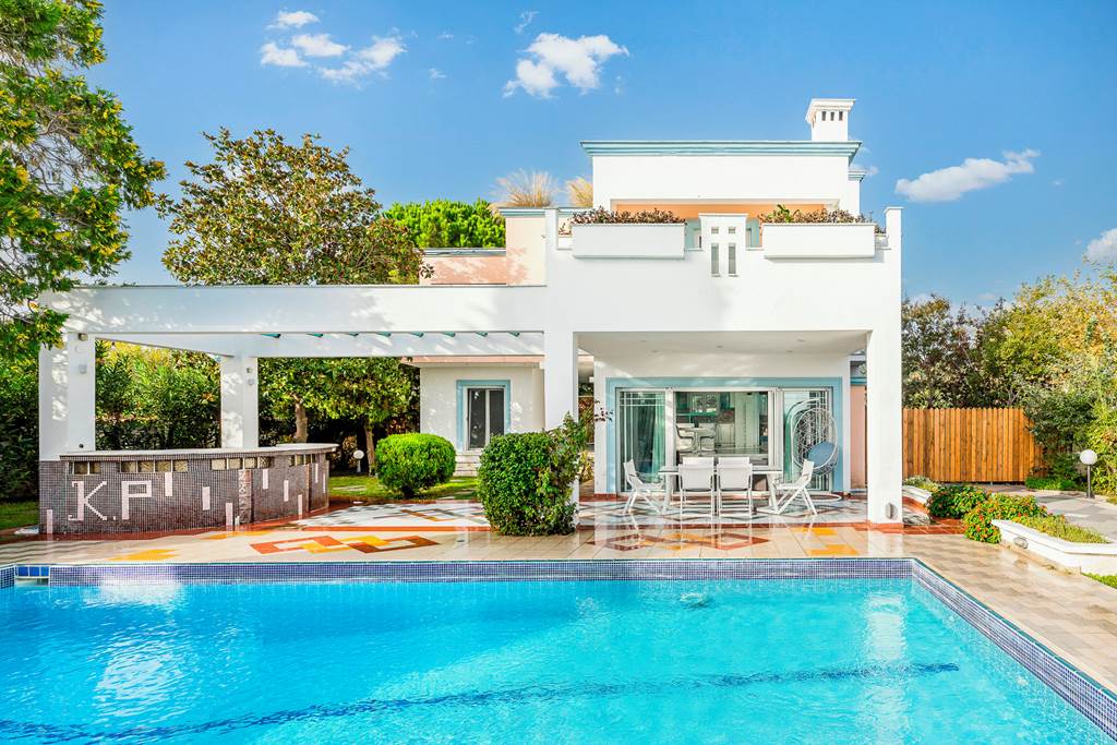 SKG_87330_Villa_IO_Beachfront_0224_01.jpg
