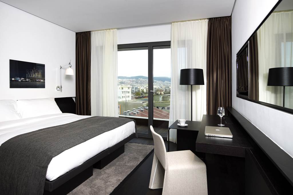 SKG_78678_The_Met_Hotel_0618_10.jpg