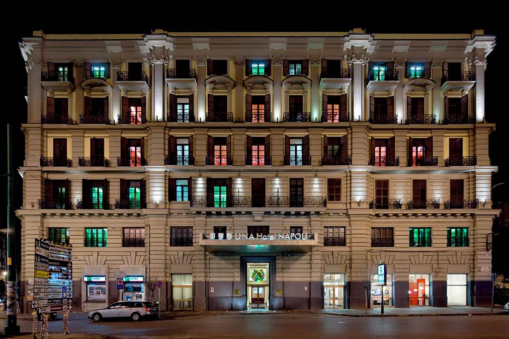 NAP_87804_UNAhotels_Napoli_0724_03.jpg