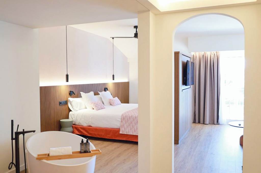 MAH_228_Port_Ciutadella_Hotel_0423_03.jpg
