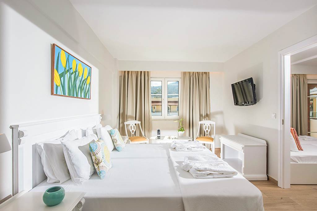 HER_84820_Alexander_House_Hotel_0123_08.jpg
