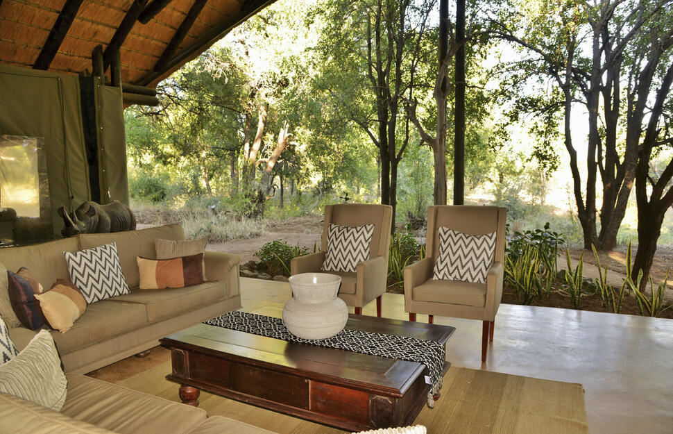 Black-Rhino-Game-Lodge-6.jpg