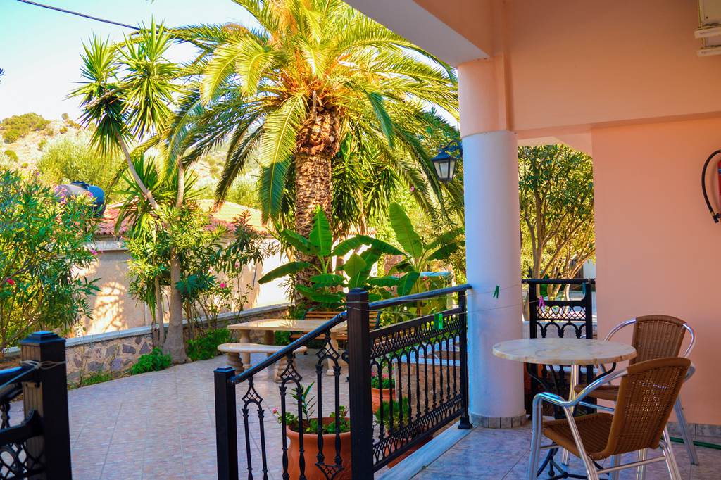 MJT_83176_Anaxos_Gardens_0821_05.jpg