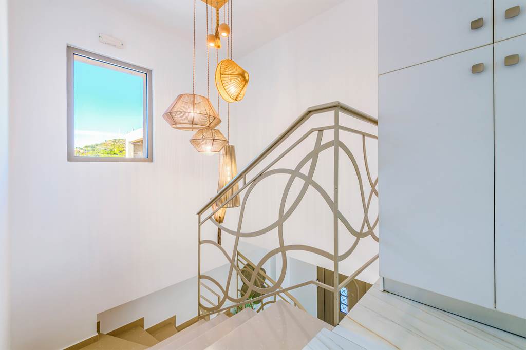 RHO_84697_Villa_Elios_Residence_1222_05.jpg