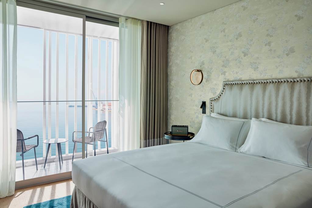SKG_87039_ON_Residence_0124_09.jpg
