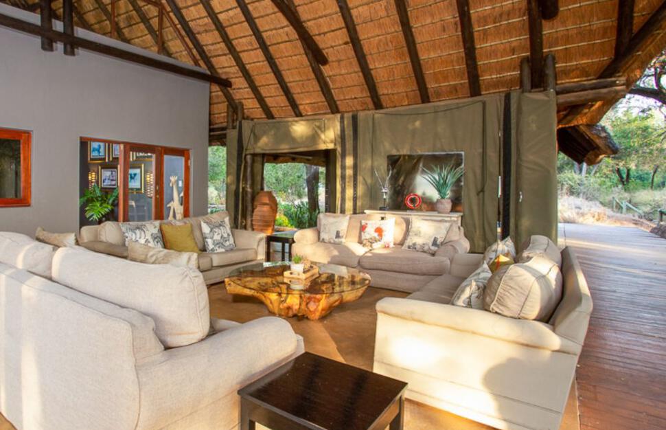 Black-Rhino-Game-Lodge-12.jpg