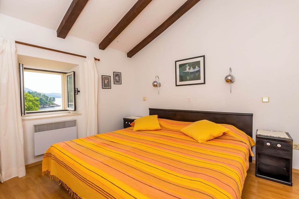 DBV_70326_Vila_Mare_1123_29.jpg