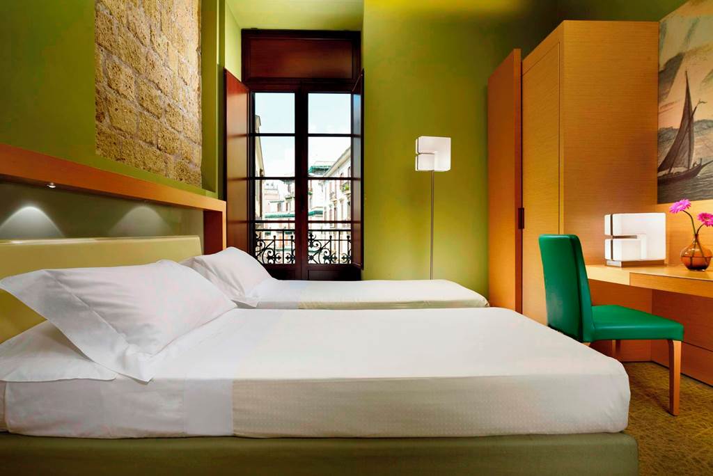 NAP_87804_UNAhotels_Napoli_0724_17.jpg