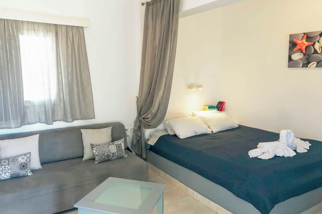 JTR_82693_Paradise_Resort_Santorini_0424_01.jpg
