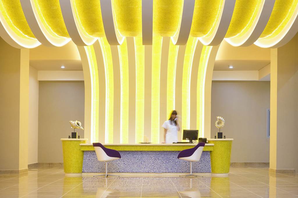RHO_70905_Atrium_Platinum_Luxury_Resort_&_Spa_1223_37.jpg