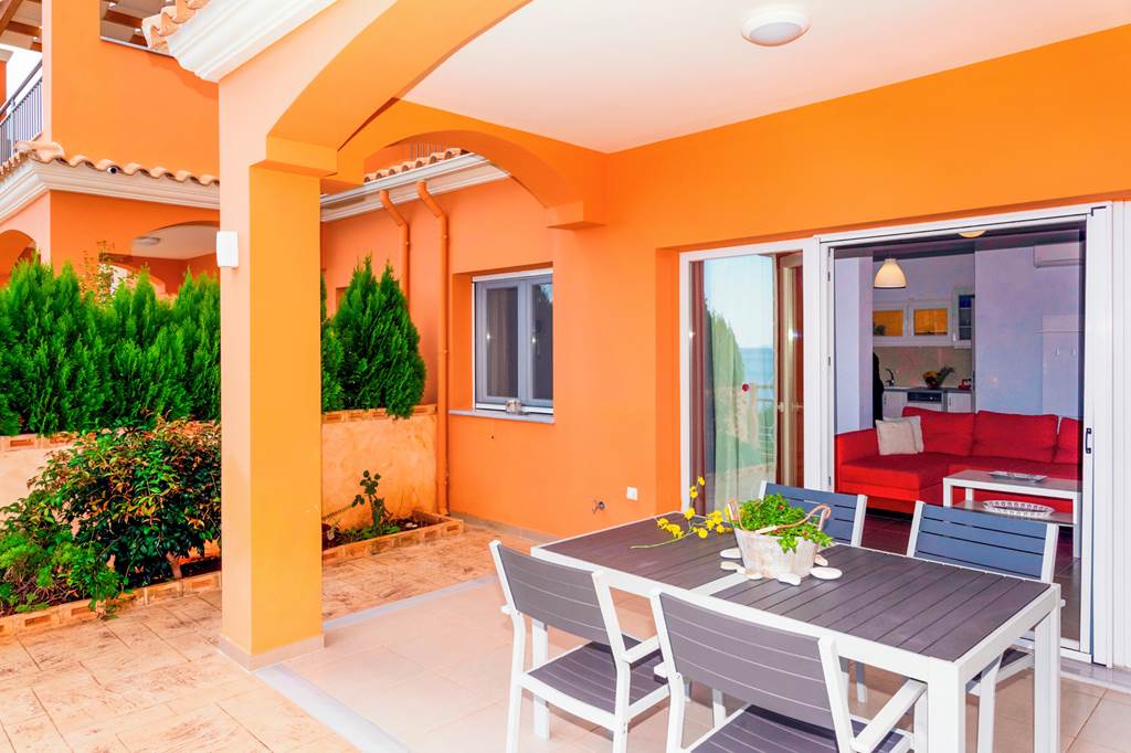 CFU_86651_Villa_Eros_Barbati_0124_07.jpg