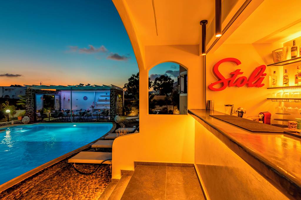 JTR_86477_Villa_Anemomilos_Santorini_1123_02.jpg