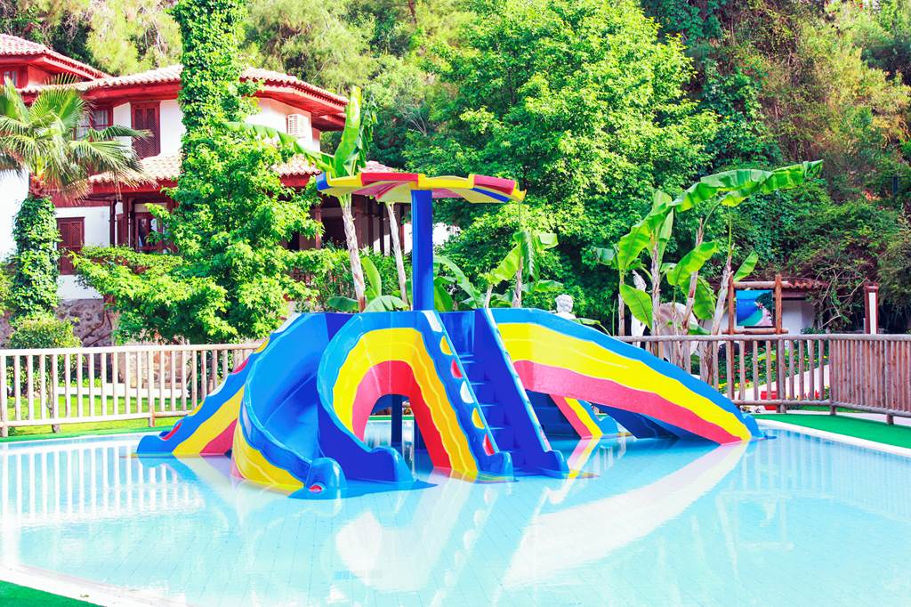 DLM_460_Letoonia_Club_&_Hotel_1222_08.jpg