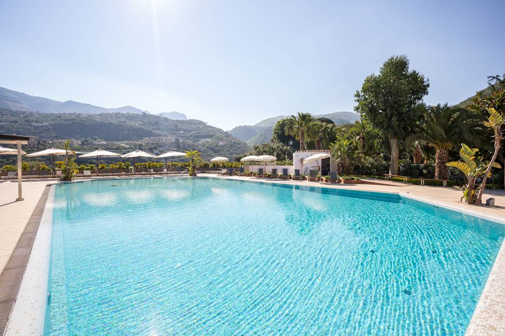 NAP_74690_Grand_Hotel_Moon_Valley_0617_07.jpg