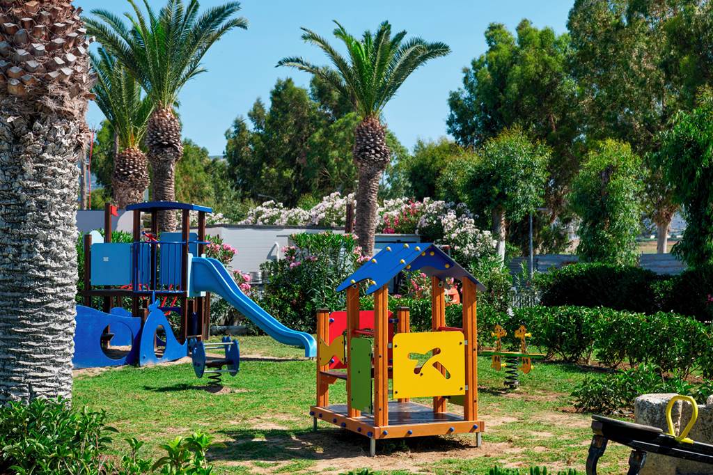 KGS_86170_Atlantica_Marmari_Beach_0924_04.jpg
