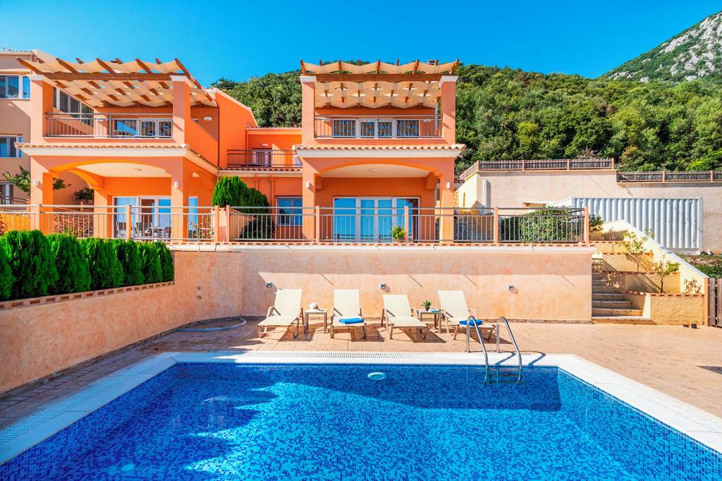 CFU_86651_Villa_Eros_Barbati_0124_03.jpg