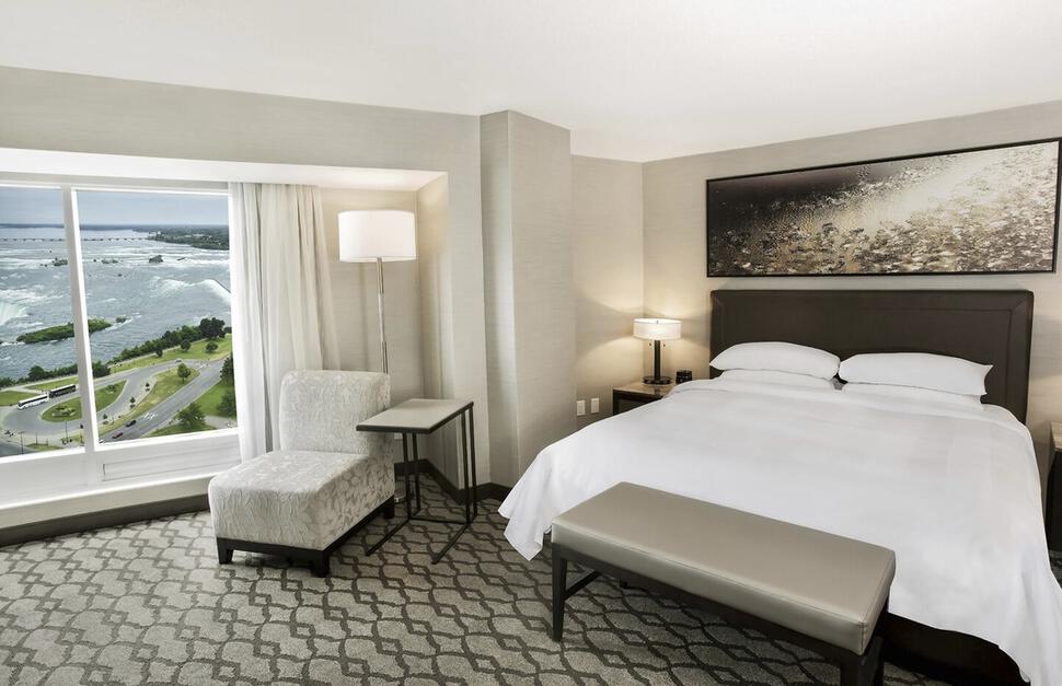 Niagara-Falls-Marriott-Fallsview-Hotel-Spa-5.jpg