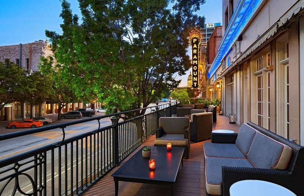The-Stephen-F-Austin-Royal-Sonesta-Hotel-3.jpg