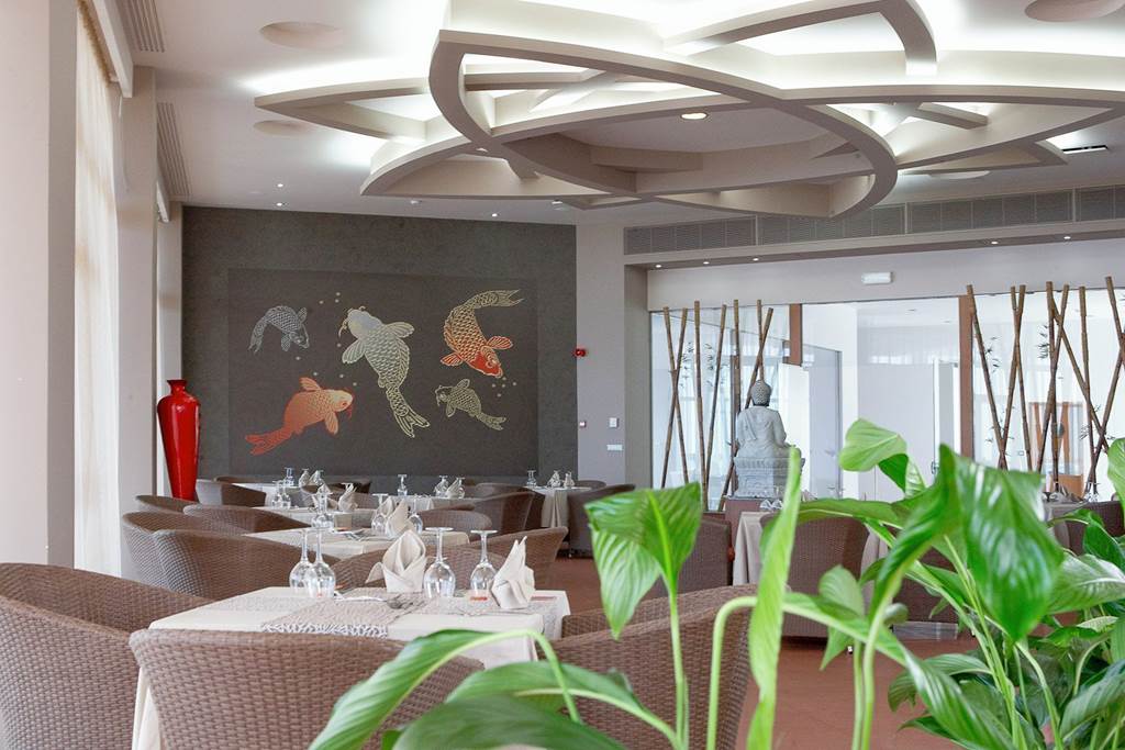RHO_70905_Atrium_Platinum_Luxury_Resort_&_Spa_0424_08.jpg