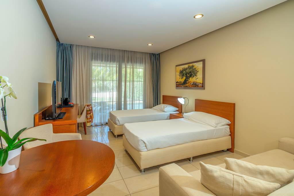EFL_82425_Apollonian_Asterias_Resort_&_Spa_0824_18.jpg