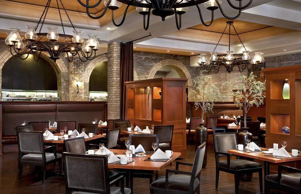 Hyatt-Regency-Calgary-3.jpg