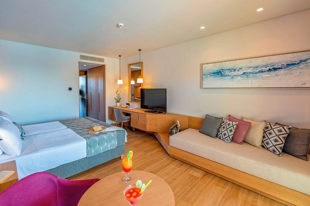 EFL_82425_Apollonian_Asterias_Resort_&_Spa_0720_41.jpg