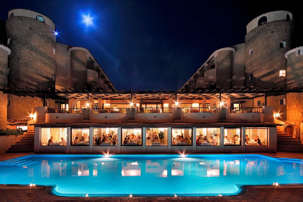 OLB_82900_Grand_Hotel_Smeraldo_Beach_0321_18.jpg