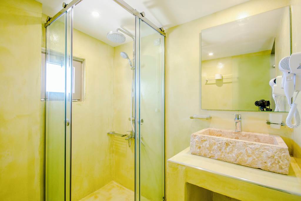 ZTH_82622_Koukounaria_Hotel_and_Suites_0223_14.jpg