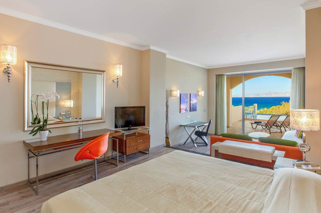 RHO_70905_Atrium_Platinum_Luxury_Resort_&_Spa_1024_09.jpg