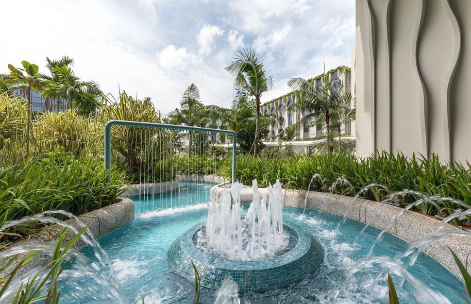 Village-Hotel-at-Sentosa-10.jpg