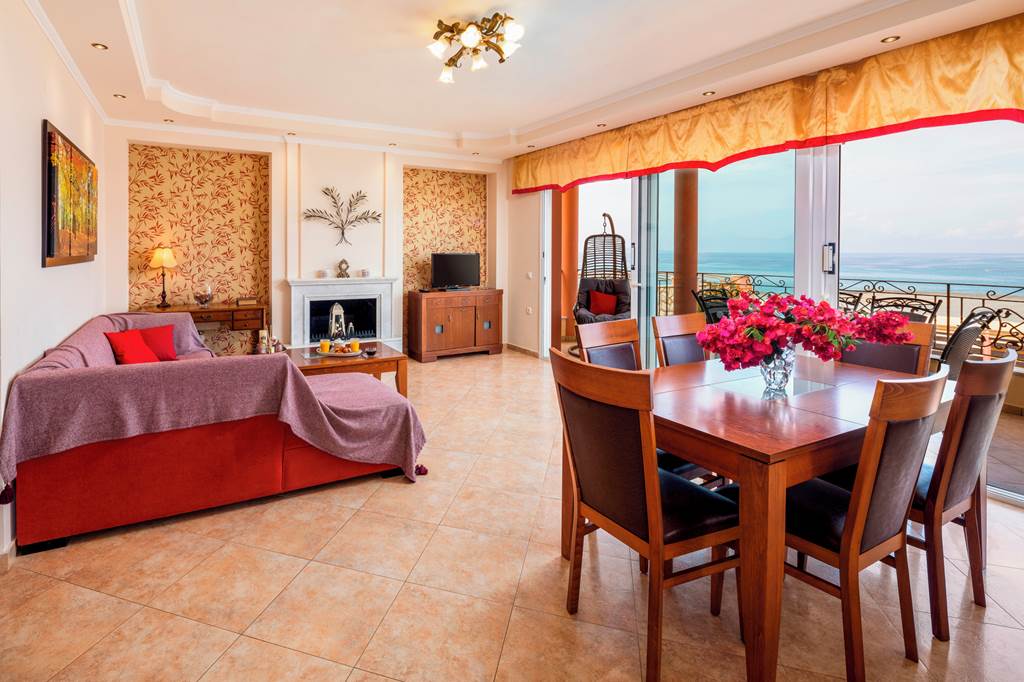 CFU_85698_Villa_Romanza_Alpha_1123_03.jpg