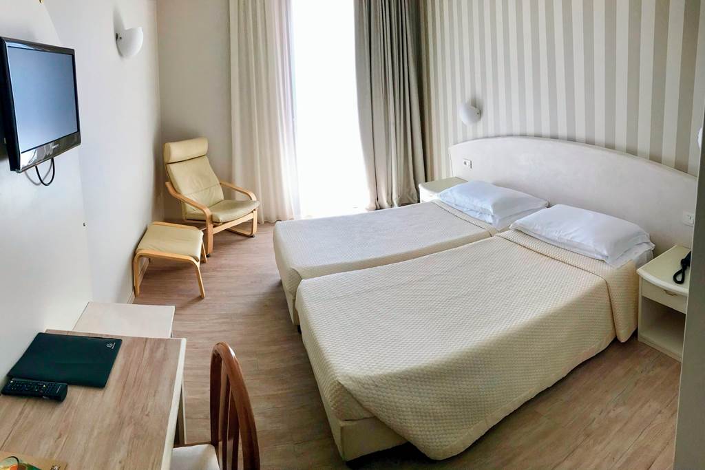 VRN_88071_Hotel_Roma_0624_26.jpg