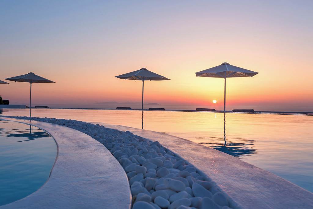 JTR_83988_Amber_Light_Villas_0922_19.jpg