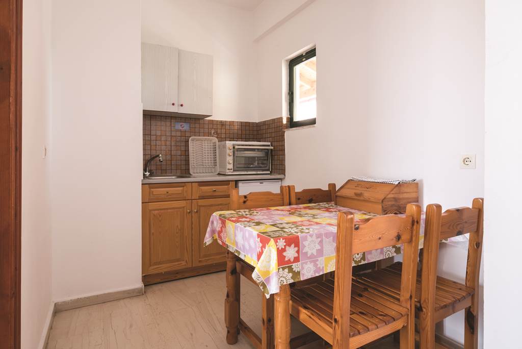CFU_71240_Valentinos_Apartments_0716_11.jpg