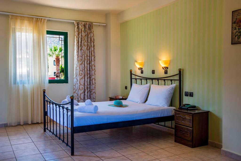 HER_78724_Dias_Hotel_&_Apartments_0822_01.jpg
