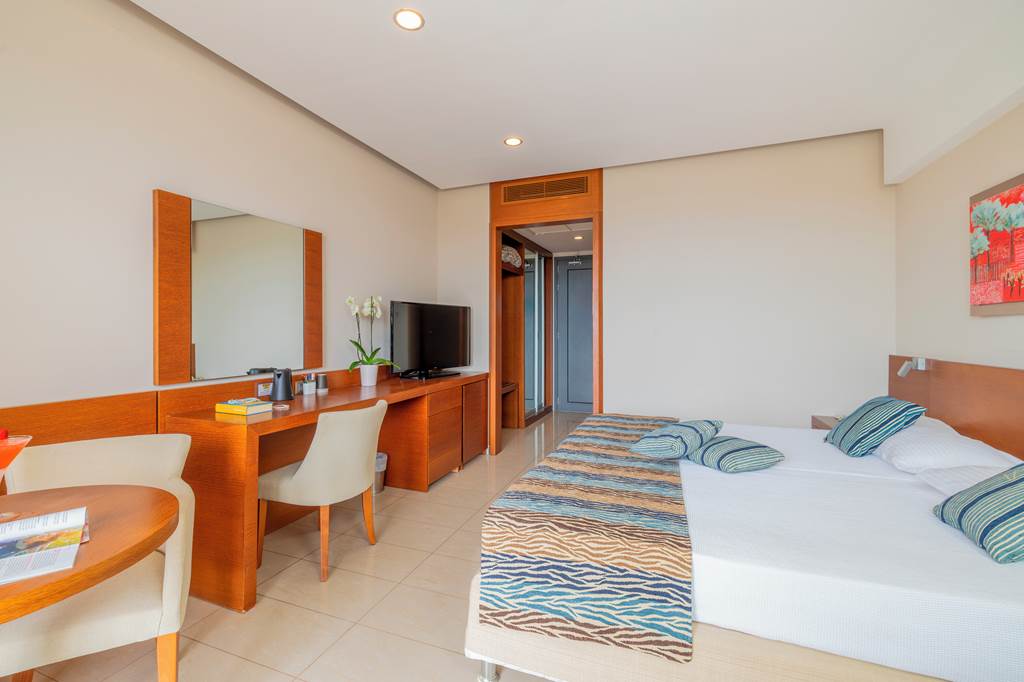 EFL_82425_Apollonian_Asterias_Resort_&_Spa_0824_05.jpg