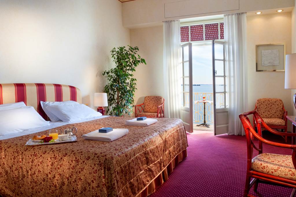 VRN_72875_Grand_Hotel_Gardone_0817_02.jpg