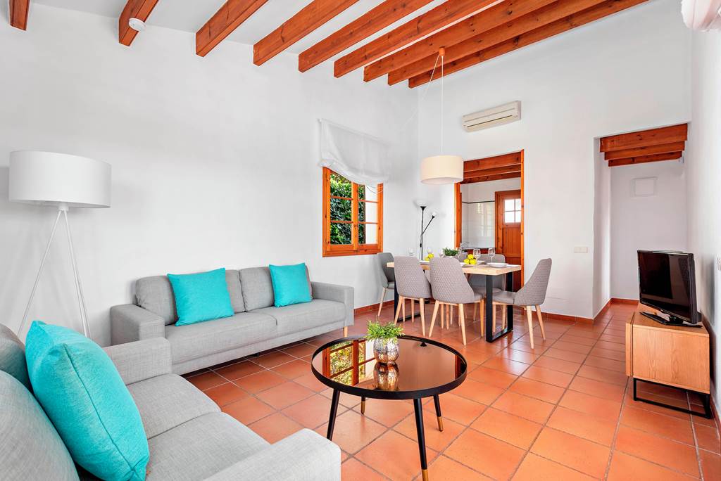 MAH_77315_Villas_Playas_de_Fornells_0124_06.jpg
