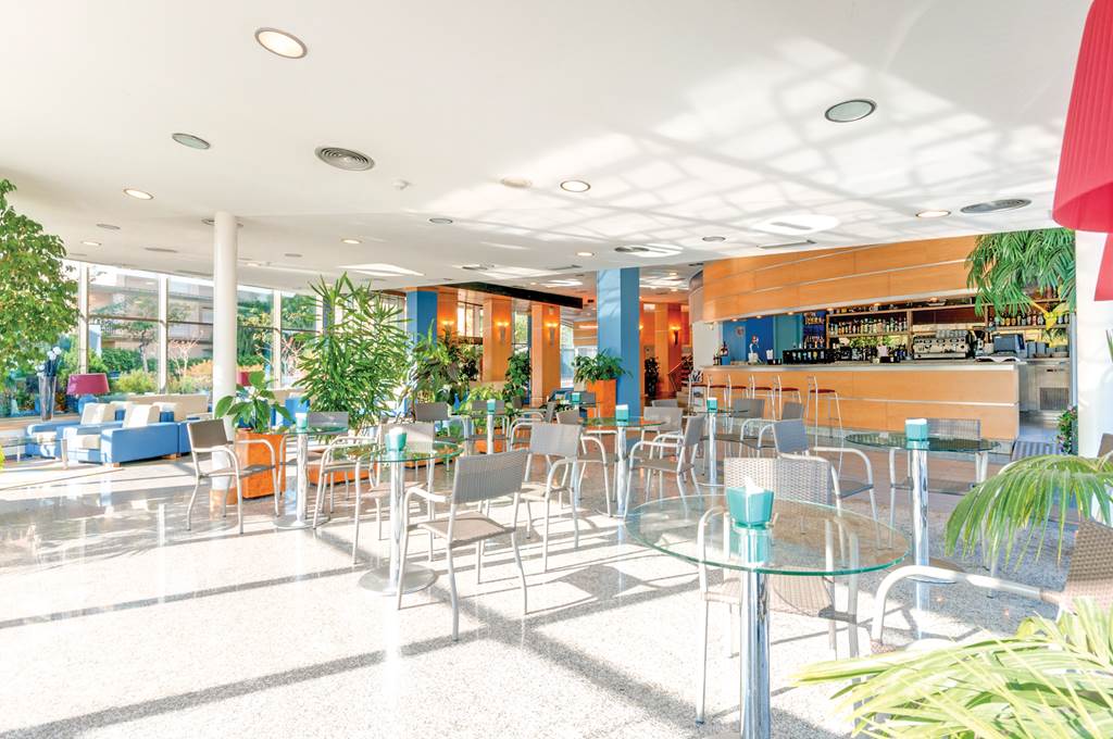 REU_219_TRYP_CAMBRILS_0415_05.jpg